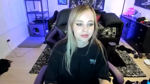 Luna online show from 05/02/26, 07:46