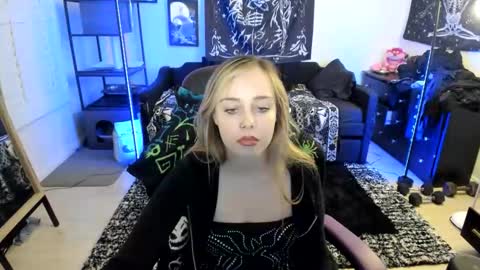 Luna online show from 06/05/26, 06:52