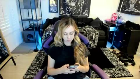 Luna online show from 06/13/26, 11:46