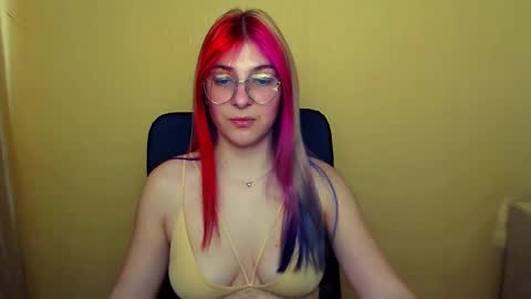 Luna online show from 02/22/25, 12:19
