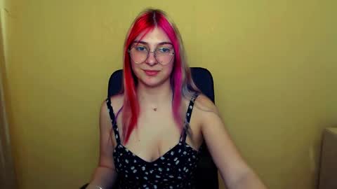 Luna online show from 02/26/25, 12:14
