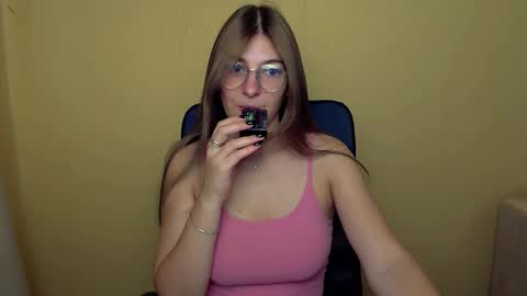 Luna online show from 09/09/25, 09:53