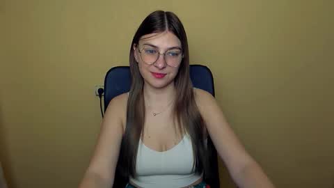 Luna online show from 11/20/25, 09:20