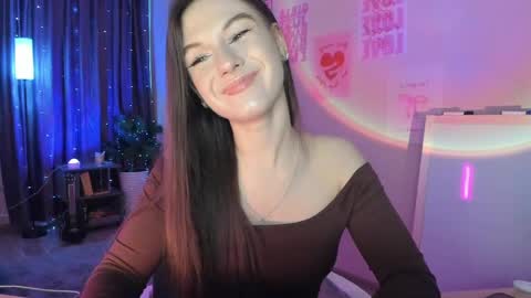 Snapshot of luna_lust_211 chatting on 03/26/26, 04:18 luna_lust_211 online show from 03/26/26, 04:18