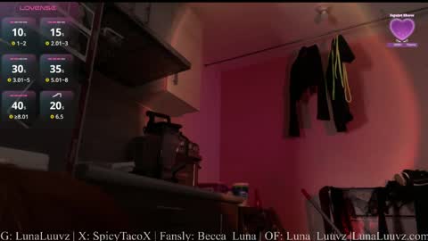 Snapshot of luna_luuvz chatting on 05/29/26, 07:28 Luna Luuvz online show from 05/29/26, 07:28