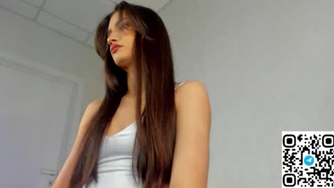 Snapshot of luna_mee chatting on 03/24/26, 08:52 Adele online show from 03/24/26, 08:52