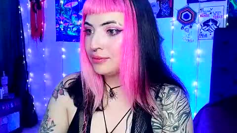 MISS LUNA  online show from 03/01/25, 04:54