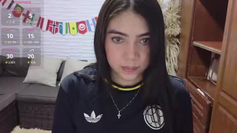 luna_rousse26 online show from 06/12/26, 03:22