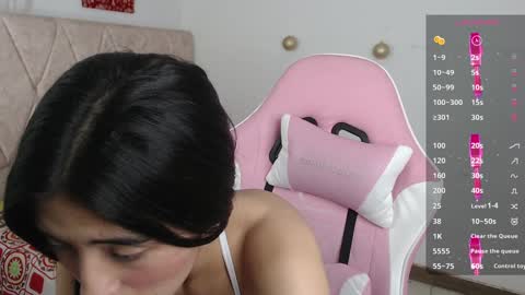 Snapshot of luna_roussee chatting on 12/13/24, 04:54 luna_roussee online show from 12/13/24, 04:54