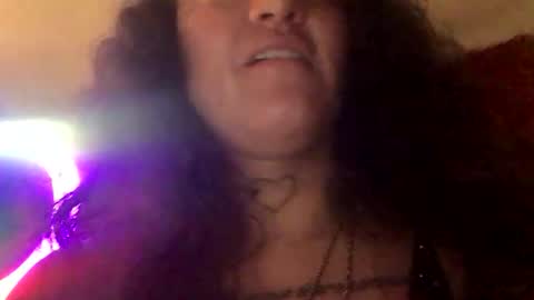 Snapshot of luna_tristeza chatting on 11/29/25, 11:02 luna_tristeza online show from 11/29/25, 11:02
