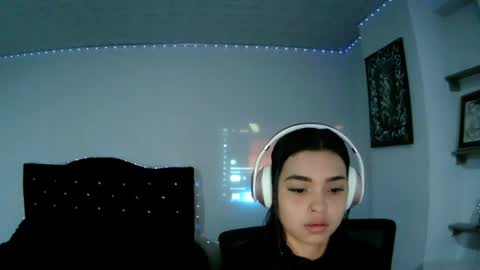 luna_velvet7 online show from 05/21/26, 04:52