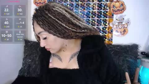 Snapshot of luna_vitihot chatting on 10/23/25, 12:04 luna_vitihot online show from 10/23/25, 12:04