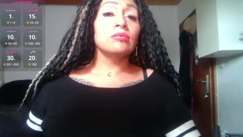 Snapshot of luna_vitihot chatting on 11/10/25, 12:37 luna_vitihot online show from 11/10/25, 12:37