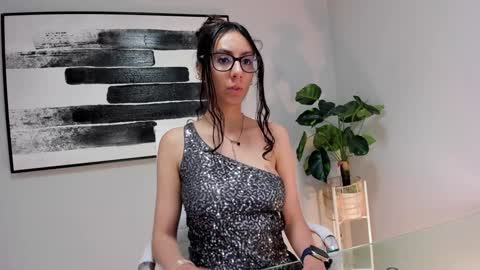 luna online show from 12/28/24, 03:37