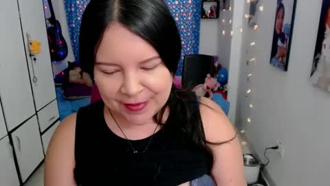 Snapshot of luna_withe chatting on 09/13/25, 09:14 luna_withe online show from 09/13/25, 09:14