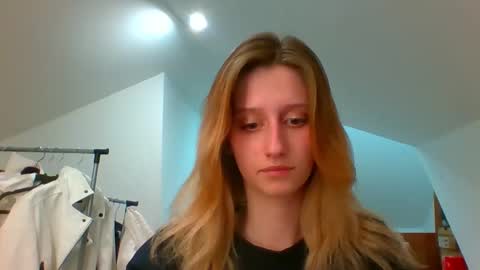 Snapshot of luna_xsensual chatting on 12/11/24, 02:44 L U N A online show from 12/11/24, 02:44