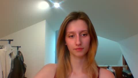 Snapshot of luna_xsensual chatting on 01/22/25, 02:46 L U N A online show from 01/22/25, 02:46