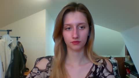 Snapshot of luna_xsensual chatting on 01/24/25, 02:51 L U N A online show from 01/24/25, 02:51