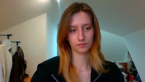 Snapshot of luna_xsensual chatting on 02/05/25, 02:48 L U N A online show from 02/05/25, 02:48