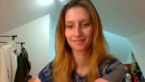 Snapshot of luna_xsensual chatting on 02/12/25, 07:13 L U N A online show from 02/12/25, 07:13
