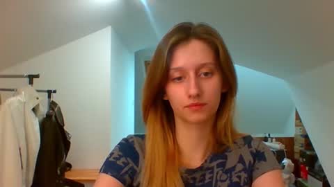Snapshot of luna_xsensual chatting on 02/17/25, 07:53 L U N A online show from 02/17/25, 07:53