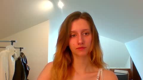 Snapshot of luna_xsensual chatting on 02/25/25, 07:52 L U N A online show from 02/25/25, 07:52