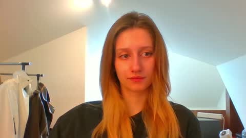 Snapshot of luna_xsensual chatting on 02/26/25, 07:53 L U N A online show from 02/26/25, 07:53