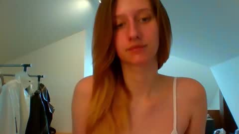 Snapshot of luna_xsensual chatting on 02/28/25, 07:58 L U N A online show from 02/28/25, 07:58