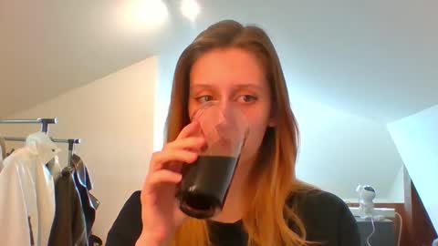 Snapshot of luna_xsensual chatting on 03/05/25, 02:45 L U N A online show from 03/05/25, 02:45