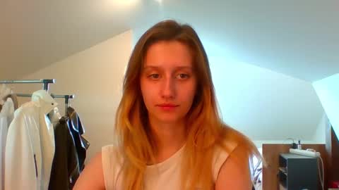 Snapshot of luna_xsensual chatting on 03/10/25, 02:59 L U N A online show from 03/10/25, 02:59