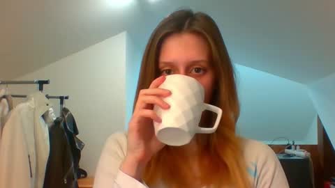 Snapshot of luna_xsensual chatting on 03/12/25, 03:40 L U N A online show from 03/12/25, 03:40