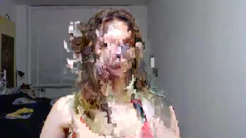 L U N A  online show from 10/27/25, 06:28