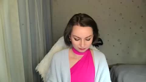 lunaa_bluee online show from 12/14/25, 11:20