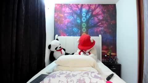 lunaa mayer online show from 10/01/25, 01:44