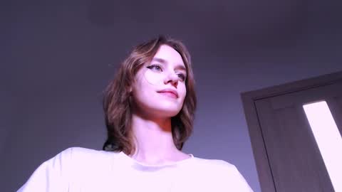 Luna online show from 01/27/25, 02:31