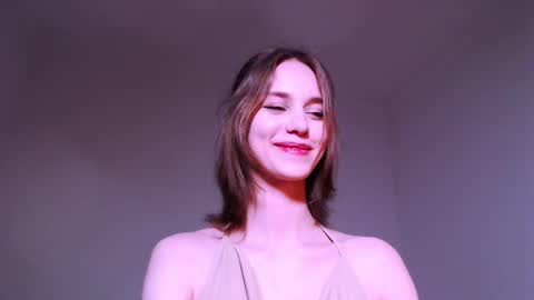 Luna online show from 02/09/25, 01:55