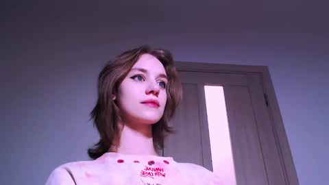 Luna online show from 02/10/25, 04:41