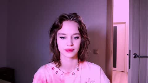 Luna online show from 02/11/25, 10:39