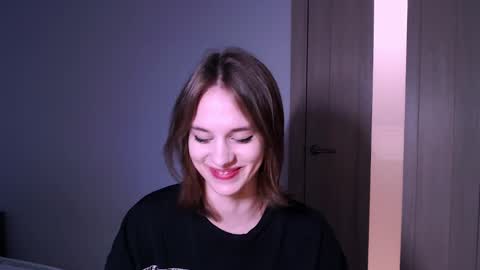 Luna online show from 02/28/25, 03:04