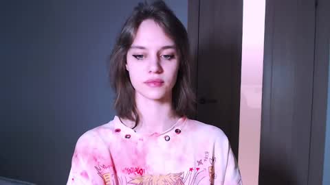 Luna online show from 03/02/25, 07:23