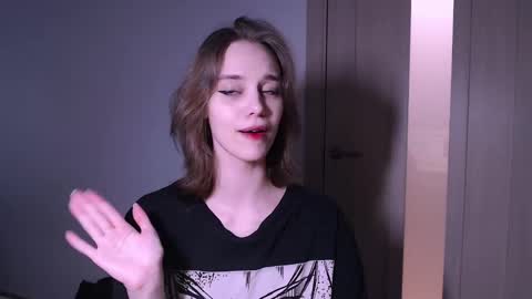 Luna online show from 03/12/25, 03:40