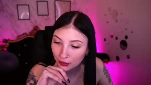 Snapshot of lunaamay chatting on 04/15/26, 06:42 lunaamay online show from 04/15/26, 06:42