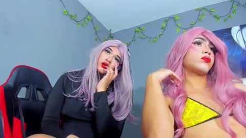 Jazil And Luna online show from 09/17/25, 10:11