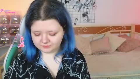 Snapshot of lunaar_ chatting on 04/21/26, 05:58 Luna online show from 04/21/26, 05:58
