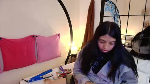 Luna online show from 09/09/25, 03:11
