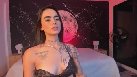 Luna  online show from 09/21/25, 09:33