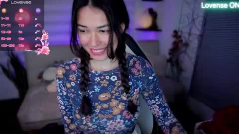 Luna online show from 04/28/26, 02:27
