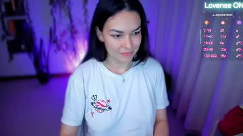 Luna online show from 07/25/26, 12:53