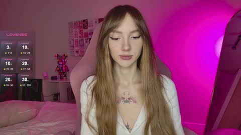 Luna online show from 10/06/25, 12:41