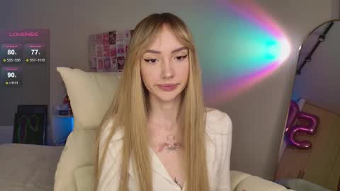 Luna online show from 11/15/25, 01:58